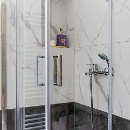 Black Onyx Comfort Suites Thessaloniki Exterior photo