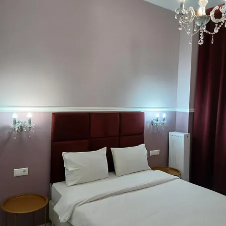 Black Onyx Comfort Suites Thessaloniki Exterior photo