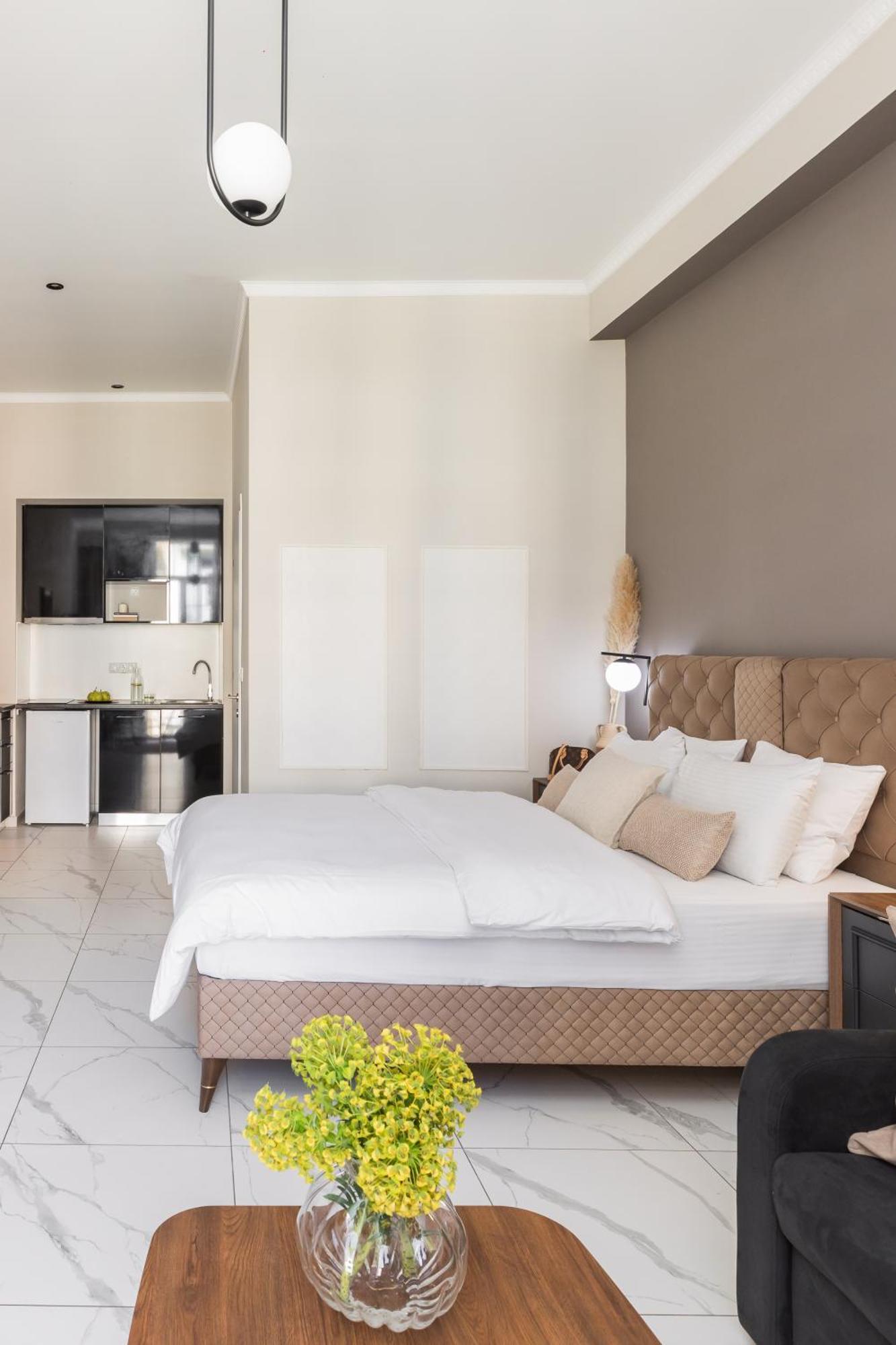 Black Onyx Comfort Apartment Thessaloniki